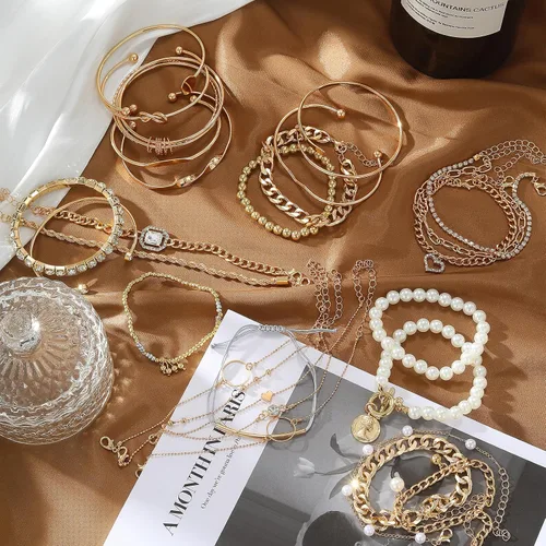 Vista 4 de IFKM Juego de 6 pulseras de cadena de oro bohemio para mujer, chapado en oro de 14 quilates, múltiples capas, apilables, abiertas, con eslabones