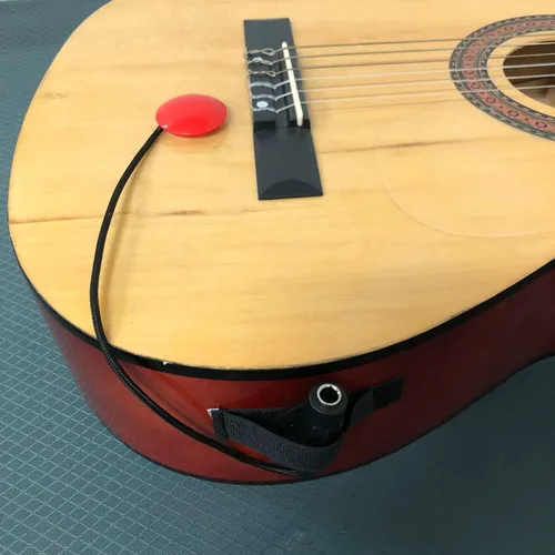 Vista 2 de Imelod Micrófono de contacto Piezo Pickup para guitarra, ukelele, violín, violonchelo, banjo, mandolina, etc. (rojo)