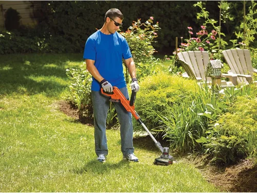 Vista 9 de Black+Decker LST300 - Cortadora y cortadora de bordes de litio de 12 pulgadas / 30.48 cm., 20 V