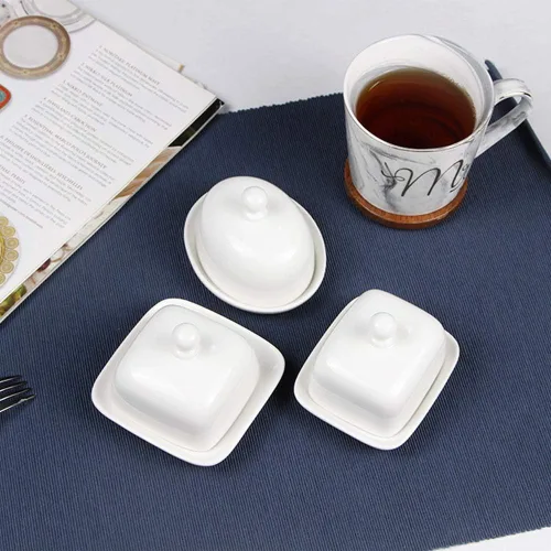 Vista 6 de NAGU Mini plato de mantequilla ovalado con tapa, plato de queso blanco con forma de procelain abovedado con asa, bandeja de mantequilla pequeña
