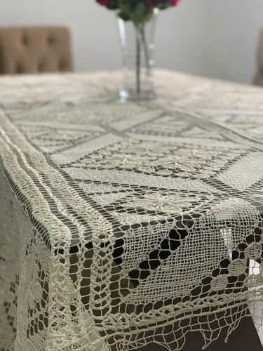 Vista 2 de • Mantel de Mesa Artesanal Rectangular, Técnica ancestral Guaraní, Hecho a Mano con Hilos Naturales, Especial para Decorar tu Hogar con un toque