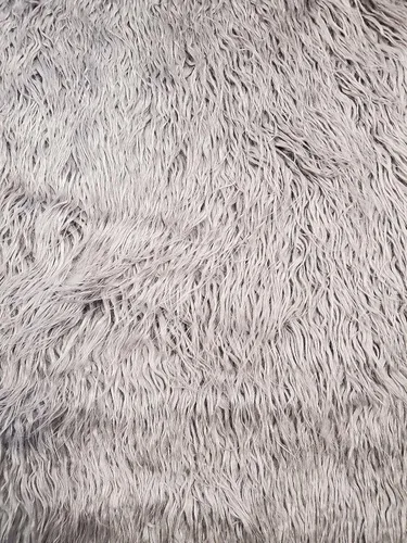 Vista 8 de Tela rizada de pelo sintético de alpaca de pelo largo vendido por The Yard (blanco)