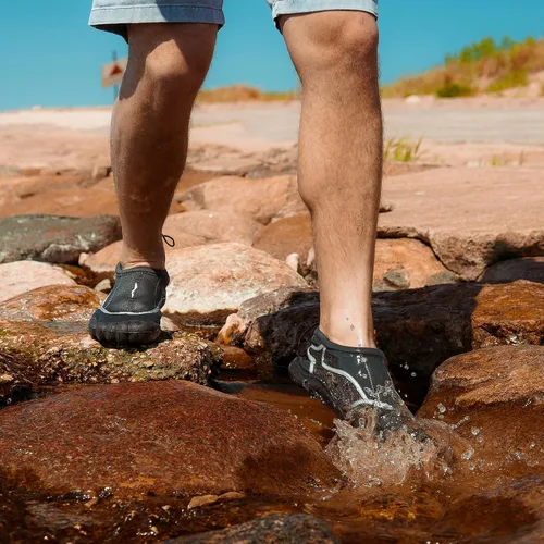 Vista 4 de NORTY Wave Aqua Sock - Zapatos de agua para hombre - Zapatos de natación para hombre - Zapatos de playa para hombre - Calcetines de agua - Zapatos