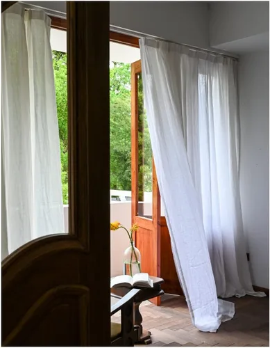 Vista 17 de Cortinas semitransparentes de 100 % lino para sala de estar, juego de cortinas largas plisadas de estilo bohemio neutro para decoración de casa