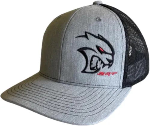 Vista 4 de Dodge SRT Hellcat Redeye Rumble Snapback Trucker - Gorra de malla negra roja con parche bordado de logotipo Redeye y parche lateral SRT, con licencia