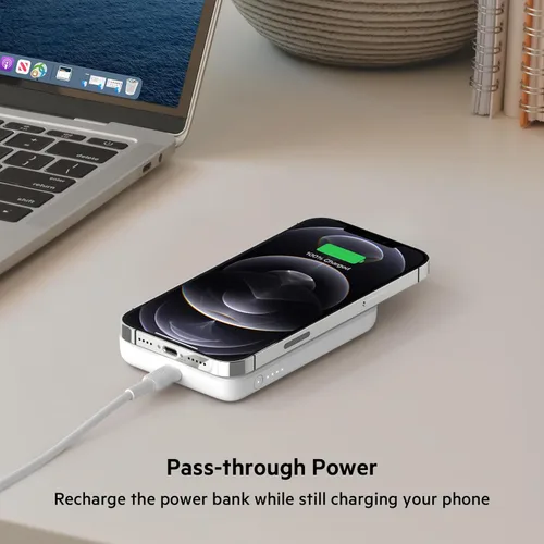 Vista 7 de Belkin Cargador portátil, Cargador MagSafe, Banco de energía inalámbrico - Cargador inalámbrico de 7.5W - Paquete de batería magnético portátil