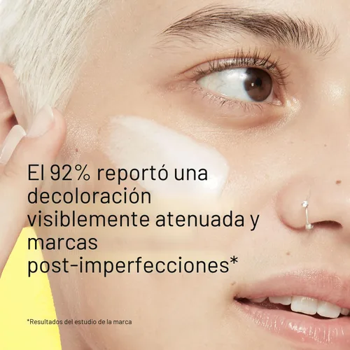 Vista 5 de Peach Slices - Suero de decoloración Super Fade para rostro (1.01 oz) - Manchas oscuras, hiperpigmentación, piel desigual - Suero de niacinamida