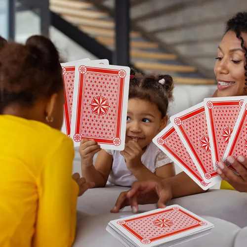 Vista 6 de GSE Games & Sports Expert Naipes jumbo, cartas grandes de gran tamaño, póker enorme para adultos, personas mayores, decoraciones de fiesta de casino