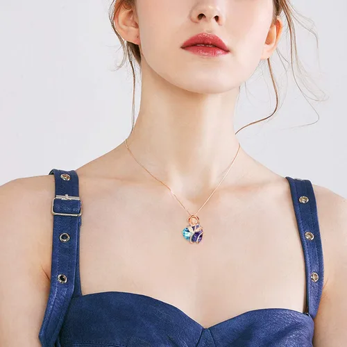 Vista 4 de AOBOCO Collar de plata de ley con forma de corazón y flor de rosa adornado con cristales de Austria, regalo de joyería de rosas de cumpleaños