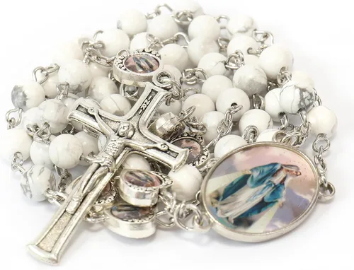 Vista 2 de Nazareth Store Cuentas de piedra natural con corazón de epoxi milagroso, cuentas de metal, collar de rosario, regalos cristianos de piedras preciosas