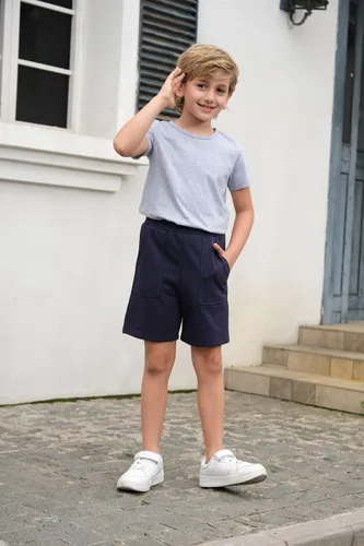 Vista 5 de Coutgo Pantalones cortos deportivos para niños y niñas, pantalones cortos de entrenamiento con bolsillos de 5 a 14 años