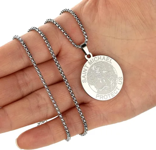 Vista 2 de KOEDLN Collar con colgante de San Miguel de acero inoxidable, amuleto de medalla católica de arcángel, protege los Estados Unidos, para mujeres