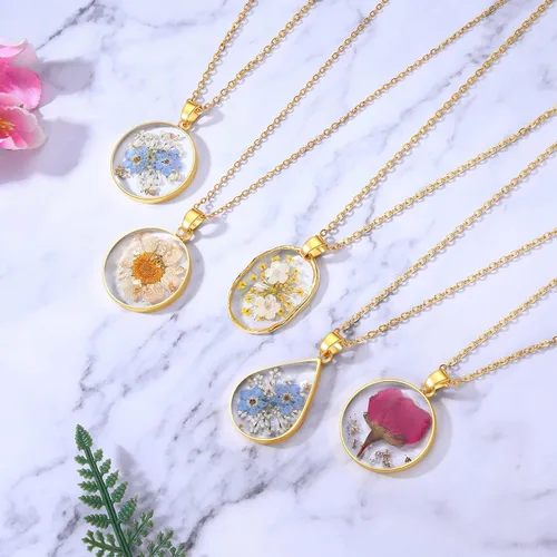 Vista 15 de Forget-Me-Not and Queen Anne's Lace Pressed Wildflower Necklace Birth Month Real Flower Necklace Gold/Silver Pressed Flower Jewelry