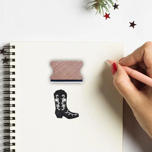 Vista 3 de Botas vaqueras de goma de vaquera, sello mediano de 1-1/3 para álbumes de recortes, tarjetas, manualidades