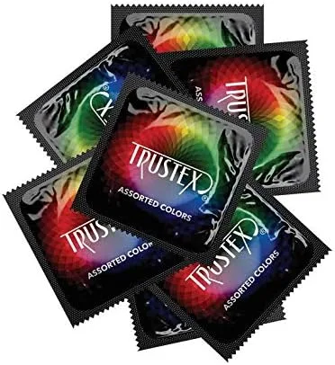 Vista 2 de Trustex Color Sensations, varios condones de látex de colores divertidos, 24