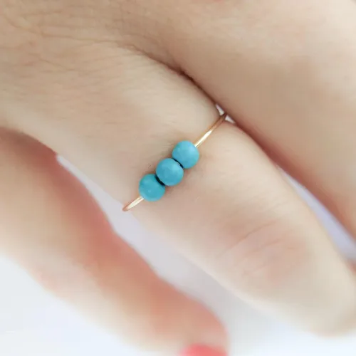Vista 3 de Anillo de ansiedad para aliviar el estrés, anillo triple de cuentas de turquesa natural, anillo giratorio con relleno de oro de 14 quilates
