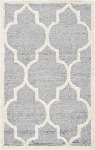 Vista 90 de Tapete Safavieh de la colección Cambridge, modelo CAM134X, hecho a mano, de lana de primera calidad, formas geométricas marroquíes, color gris