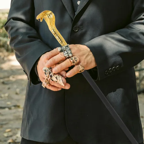 Vista 5 de Bastón de cosplay con cabeza de serpiente para Halloween, bastón para disfraces, suministros de fiesta y Halloween Dorado