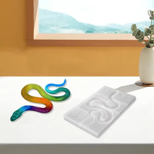 Vista 7 de KyeeaDIY Molde de fundición de epoxi grande para colgar en la pared y decoración del hogar, con 6 moldes de serpiente pequeños para joyas, molde