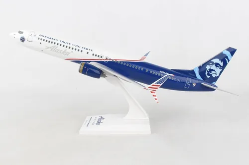 Vista 9 de Daron SkyMarks Alaska 737-900 Veteranos Avión 1/130 (SKR917)
