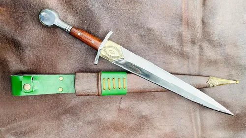 Vista 5 de Kukri Machete - Espada forjada a mano de 15" - Cuchillo de acero de alto carbono fabricado en Nepal