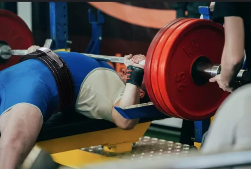 Vista 2 de Cinturón de Levantamiento de Pesas con Palanca para Hombres y Mujeres de 10mm IPF de Cuero Grueso, Ideal para Cinturones de Gimnasio, Entrenamiento
