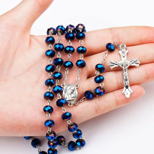 Vista 5 de Collar católico de rosario de cuentas de cristal azul profundo, oración católica Jerusalén Medalla del suelo sagrado cruz tierra santa antigua