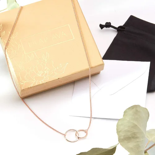 Vista 7 de Dear Ava Collar de regalo para mujeres y niñas, colgante de joyería moderna ajustable, idea de regalo de amor para ella con tarjeta sincera, regalos
