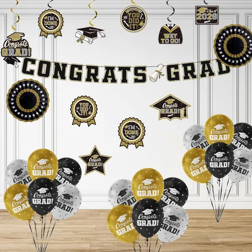Vista 6 de Juego de decoraciones de graduación 2026 con temática negra y dorada, pancarta de felicitaciones, telón de fondo, globos y serpentinas, suministros