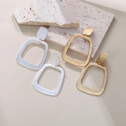 Vista 6 de Juego de 2 a 3 pares de aretes de gota de clip, aretes de oro mate, aretes de declaración de joyería para mujer