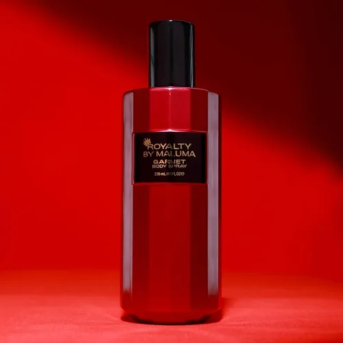Vista 3 de Garnet Body Spray para hombres, 8 onzas, perfume audaz y vibrante para hombres, fragancia de madera Fougere, notas superiores de lavanda y rosa