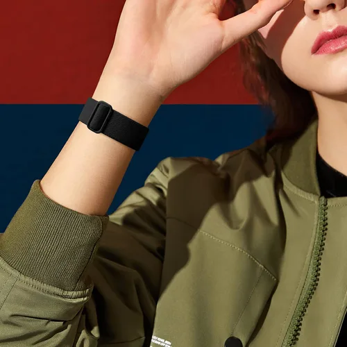 Vista 6 de DaQin 3 Pack Stretchy Solo Loop Compatible with Apple Watch Bands Men Women Correa de nailon suave y transpirable de 1.654 pulgadas, 1.614 pulgadas