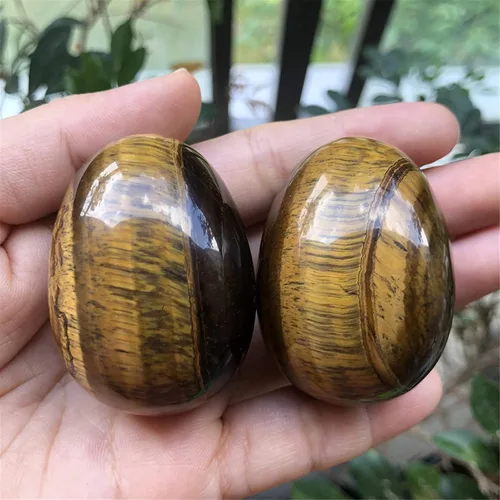 Vista 5 de Fekuar Figura de huevo de piedra, cristal curativo pulido, escultura de esfera de huevos de Pascua con soporte de madera, piedra de ojo de tigre