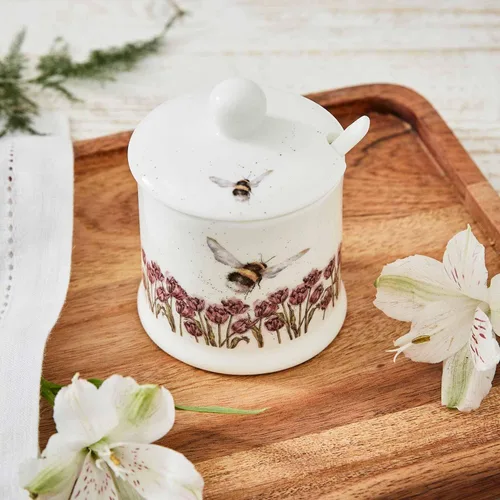 Vista 2 de Royal Worcester Wrendale Designs Flight Bumble Bee Conserve Pot 4 Ounce Honey Dish with Bee Design Made from Fine Bone China Microwave and