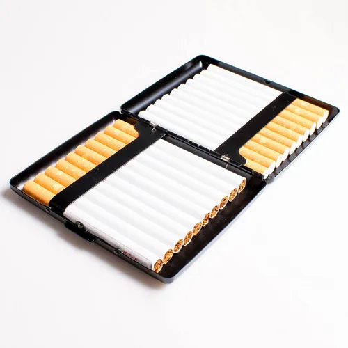 Vista 3 de Caja de cigarrillos de metal, para mujeres y hombres, clip de resorte portátil de doble cara, capacidad para cigarrillos de 18-20 de 3.937 in (negro)