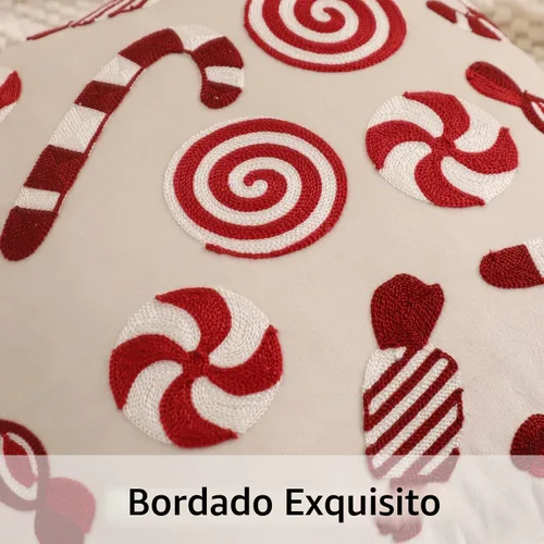 Vista 3 de Funda para almohadón navideño 18 x 18 pulgadas, juego de 2, funda de almohada de terciopelo beige con bastón de caramelo, funda para almohadón