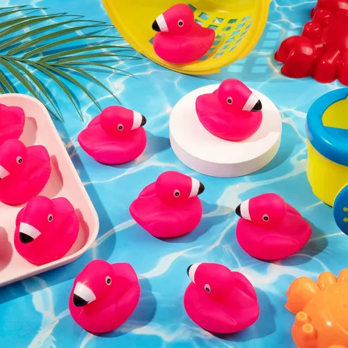 Vista 2 de Patos de goma flamencos para niños, 12 juguetes de baño de pato flamenco rosa, lindos patos de goma flotantes chirriantes para baby shower