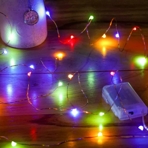 Vista 10 de Mikasol - Guirnalda de luces de pilas, 1 paquete de cadena de luces LED que funcionan con 3 pilas AAA, de alambre de cobre, luces para decoración