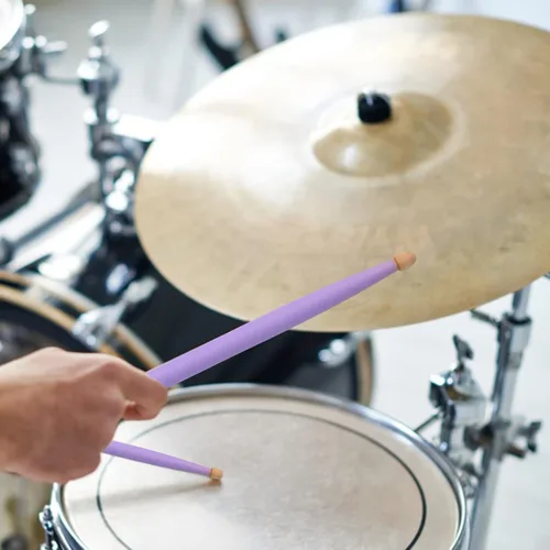 Vista 4 de WANDIC Baquetas, 1 par de palos de instrumentos de percusión morados, clásicos, ligeros, de madera de arce para adultos