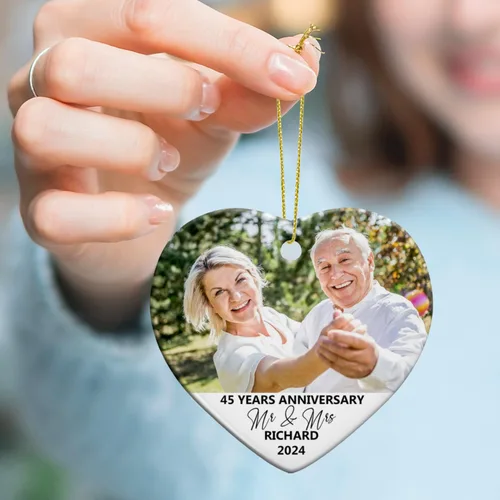 Vista 4 de Adorno de Navidad con foto personalizada 2025 para la familia, aniversario como el señor y la señora abuelos, carga cualquier imagen, cualquier foto