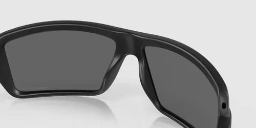 Vista 9 de Oakley Sliver anteojos de sol Negro Mate con Prizm negro Polarized Lens + Pegatina