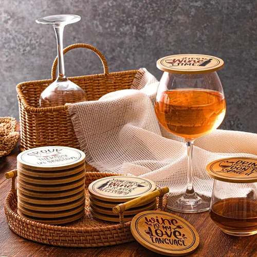Vista 6 de Tessco para ti 16 piezas de cubiertas para copas de vino divertidas de madera para bebidas de charcutería para mantener fuera a los insectos