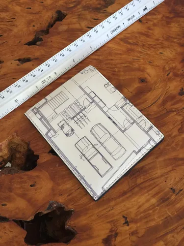 Vista 2 de ArcPress Cartera plegable moderna con bloqueo RFID con acabado de madera hormigón y diseño arquitectónico plano de suelo Plan de piso S