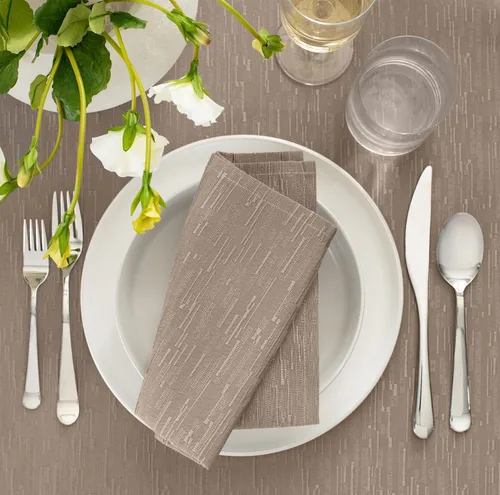 Vista 3 de Elrene Home Fashions - Servilletas de comedor de tela con textura sólida continental, resistentes al agua y a las manchas, juego de 4, 43 x 43 cm