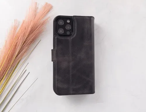 Vista 6 de HARDISTON Funda de piel auténtica de alta calidad hecha a mano para iPhone 7/8 / SE doble folio tarjetero - Funda magnética desmontable - Soporte
