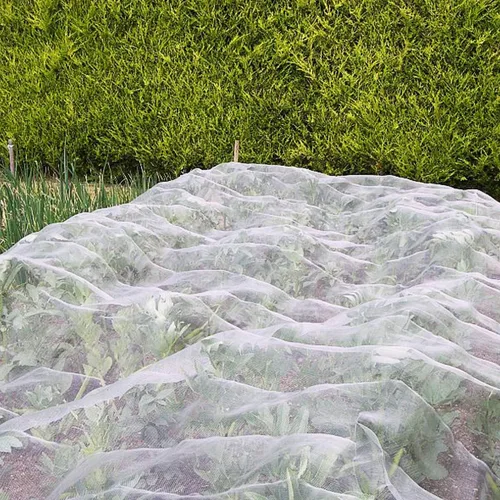 Vista 4 de Red de barrera de plagas de jardín, red de barrera de insectos de 4 x 26 pies, red ultra fina de malla gruesa para plantas vegetales, frutas