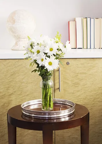 Vista 6 de KaBloom - Ramo de belleza abundante de margaritas blancas frescas con jarrón - Flores frescas para cumpleaños, San Valentín y Día de la Madre
