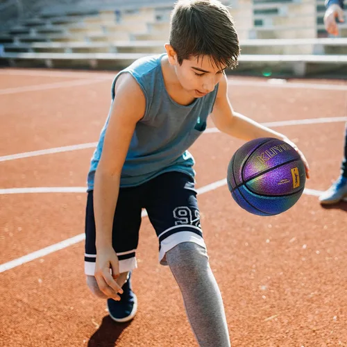 Vista 4 de KUYOTQ Baloncesto para mujer juvenil, cuero morado brillante, talla 6 (28.5 pulgadas), baloncesto con textura deslumbrante de color brillante