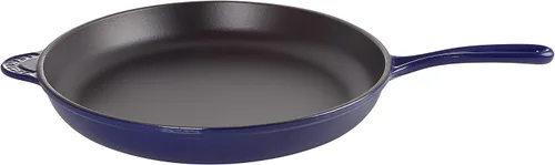 Vista 3 de Le Creuset Sartén ovalada de hierro fundido esmaltado de 15.75 pulgadas, llama