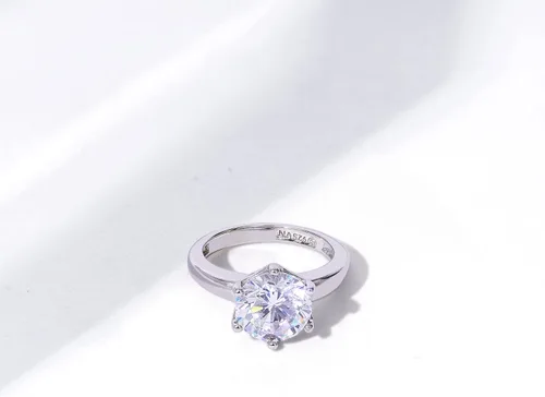 Vista 4 de Tienda Collection Sterling Silver Solitaire Ring set with Round Infinite Elements Cubic Zirconia